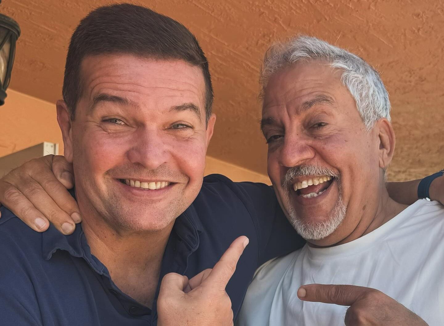 Encuentro Estelar: Orlando Fundichely y Armando Tomey en «Tentaciones»