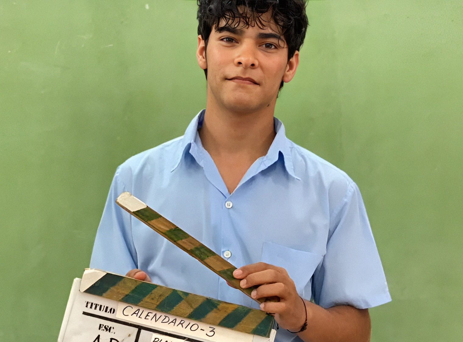 Enmanuel Castillo le da vida en la serie «Calendario» a Abdel, un adolescente en situación de discapacidad, que se ha ganado el cariño y el respeto del público cubano.