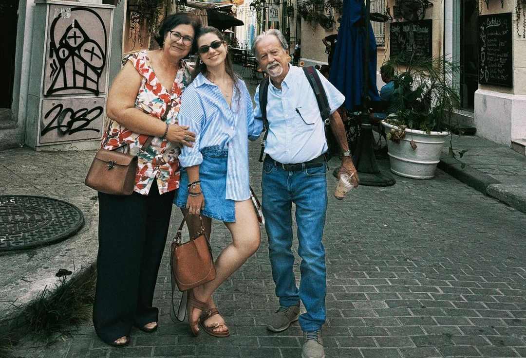 La actriz cubana Carolina Cué de visita en La Habana