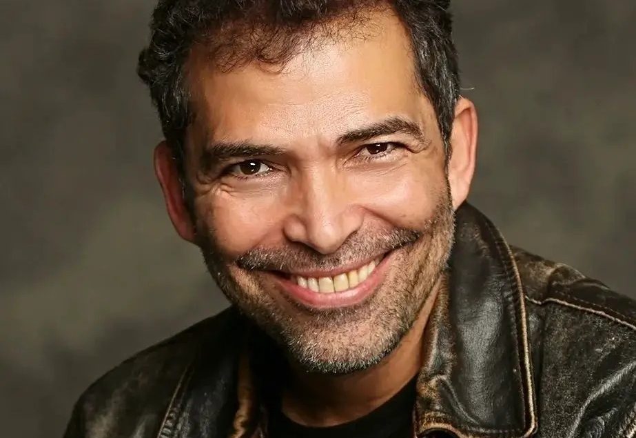 Vladimir Cruz: Faro de Plata en el Festival de Cine de l’Alfàs del Pi