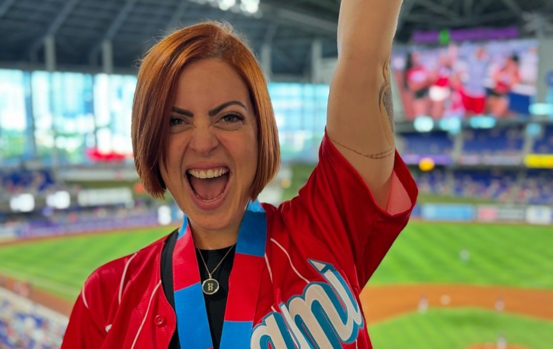 Claudia Valdés, homenajeada por los Marlins de Miami