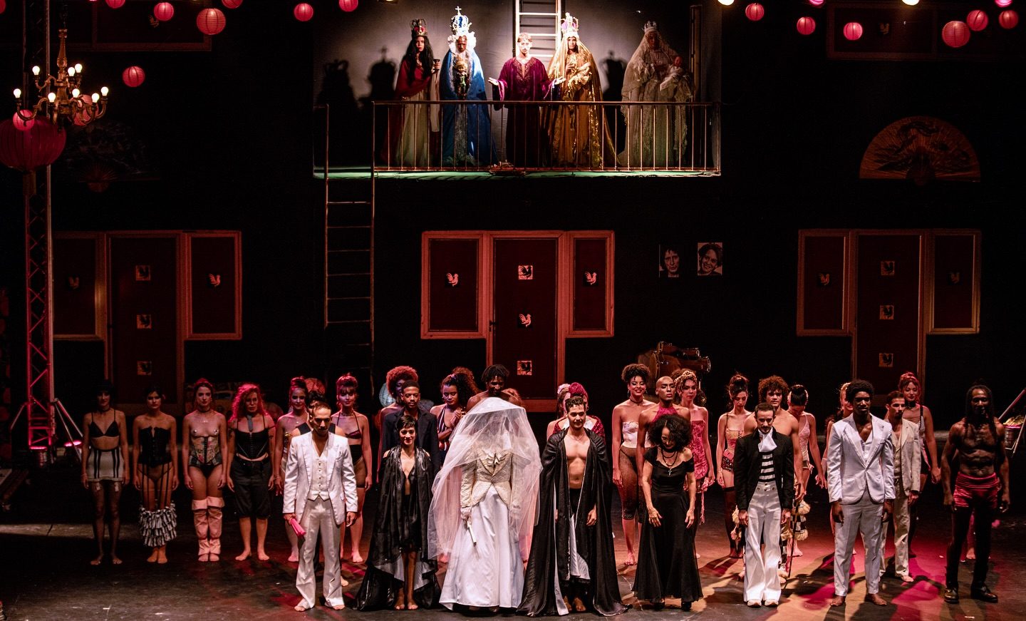 ¿Cuál es el Origen de la Frase "Rómpete una Pierna" en el Teatro?