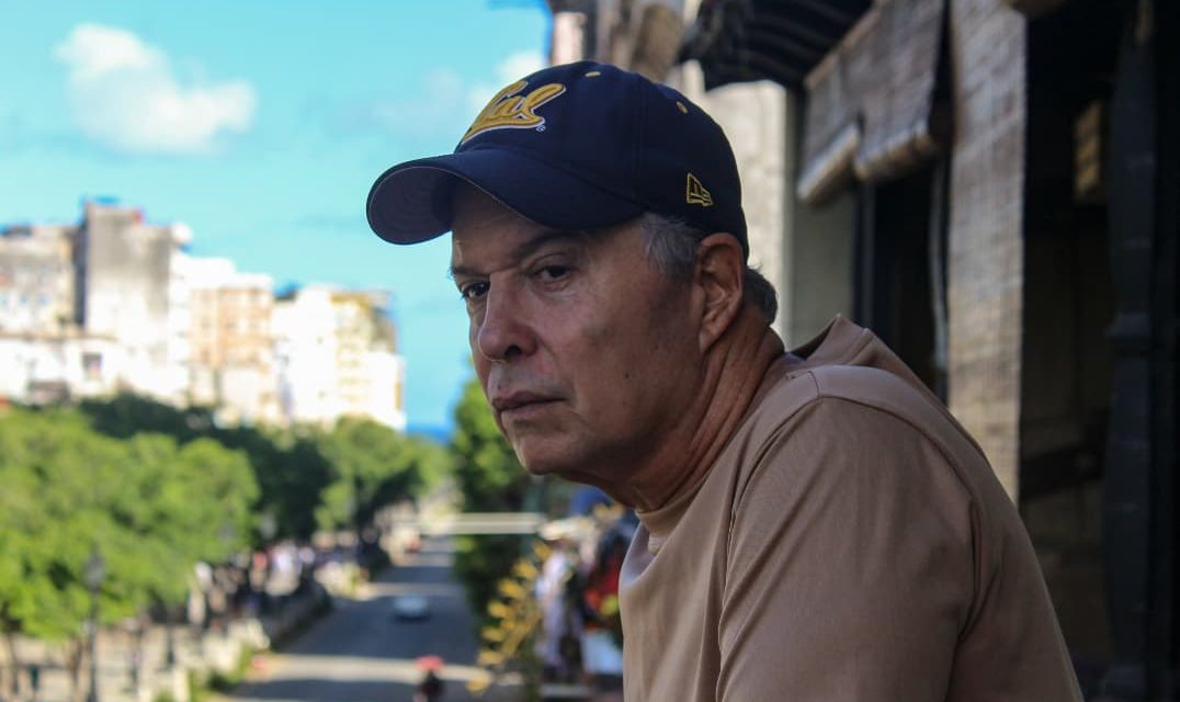 Hablemos de Roque Moreno, Arturo en «Sábados de Gloria»